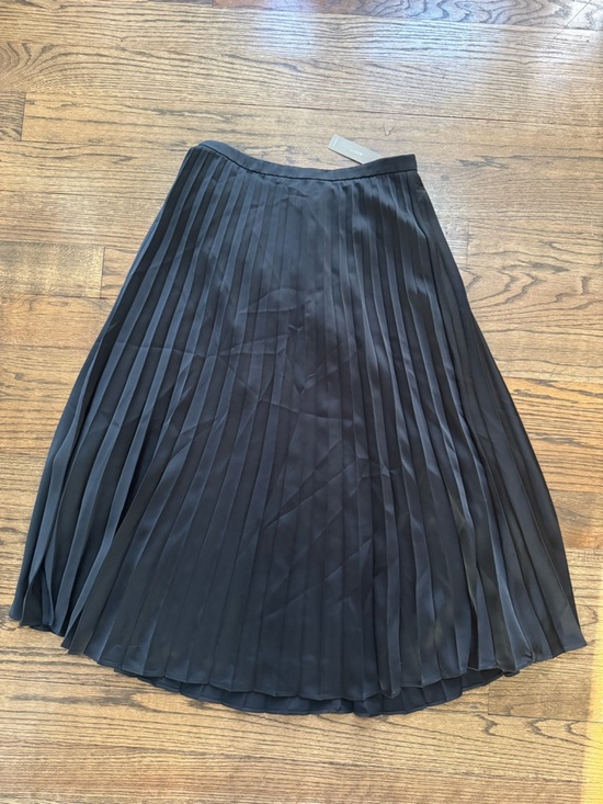 J. Crew Dresses & Skirts - J.Crew Black Pleated Midi Skirt NWT Size 6 Classic A-Line